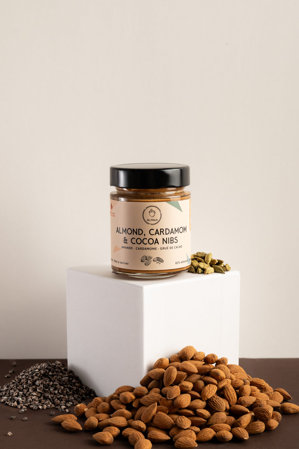 Almond, cardamom & cocoa nibs spread