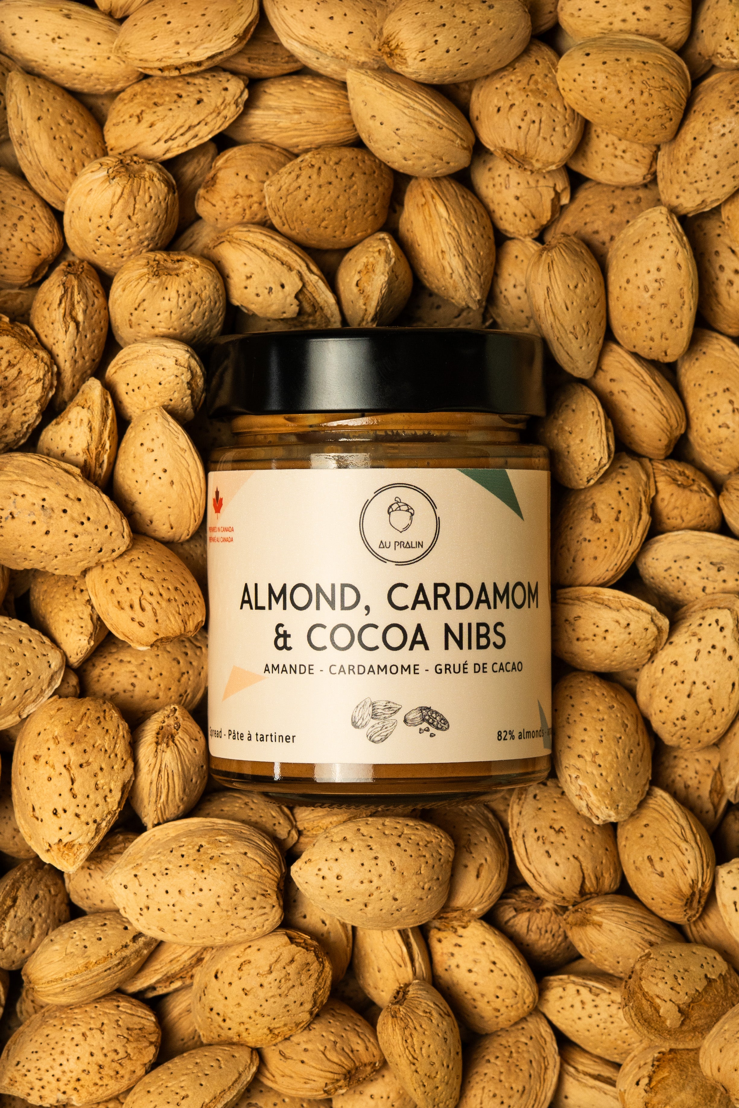 Almond, cardamom & cocoa nibs spread